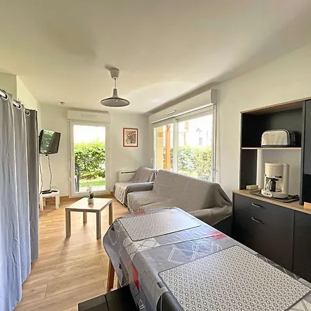 Renove Avec Jardin Prive Et Parking - Proche Et - Fr-1-646-66